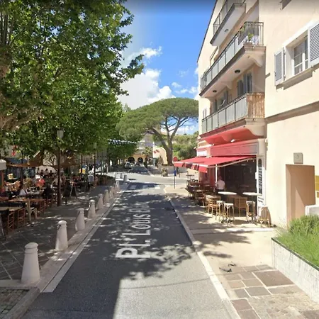 Beautiful In The Center Of サント・マキシム